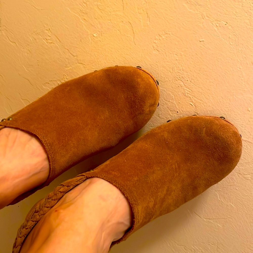 Womens UGG clogs